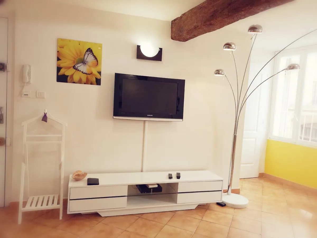 Apartment Studio Centre Historique Aix-En-Provence France
